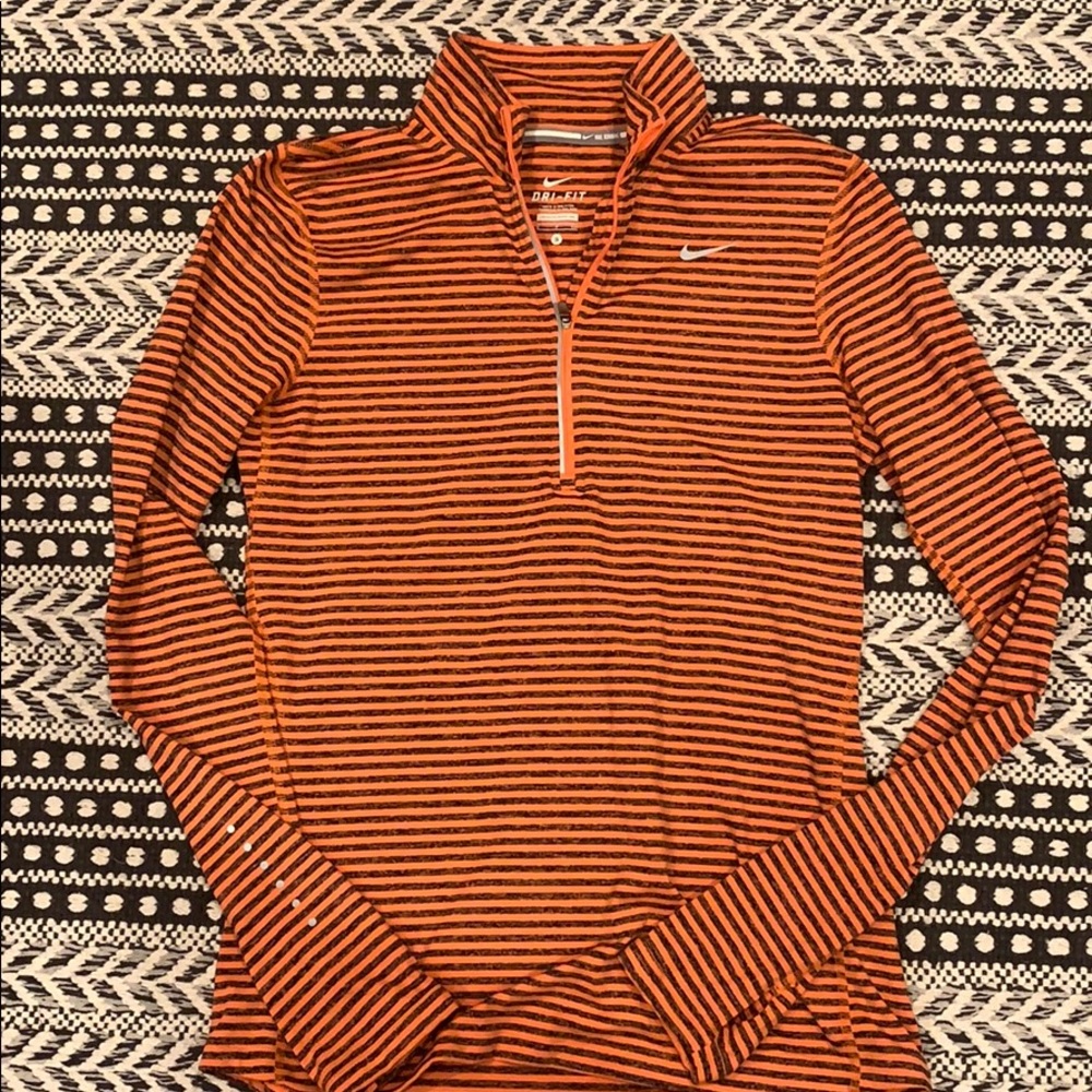 Women’s Nike DriFit Top